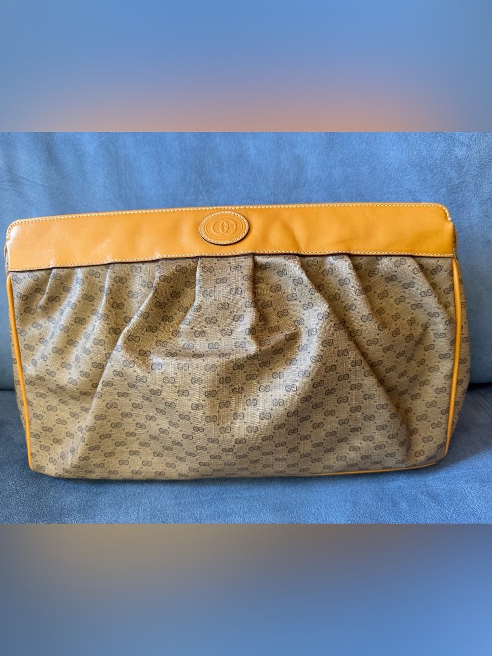 Pre-owned Gucci Women's GG logo -Clutch. Vintage